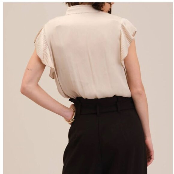 NWT Tahari Pleated Flutter Tie Neck Blouse Forest Grass Green - Picture 4 of 12